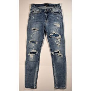 Judy Blue Slim Fit Mid Rise Destroyed Front Light Wash Jeans Size 5/27 JB82137MD